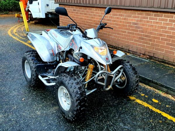 Apache Road Sports Quad RLX250S